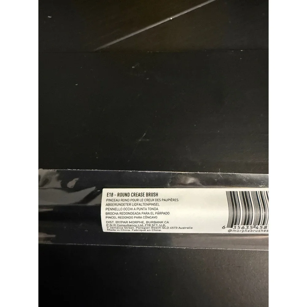 Morphe E18 Round Crease Brush Black Synthetic Eyeshadow Blending Makeup Tool NEW
